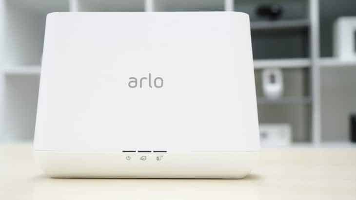 Arlo base station / hub