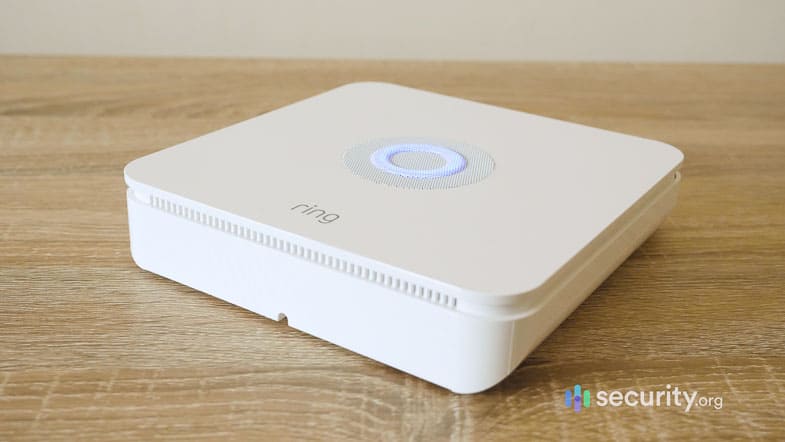 Alarm Pro Base Station + eero 6 Extender